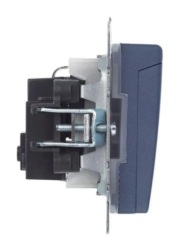 Розетка BRITE РСбш10-3-44-БрМ 16А IP44 с заземл. защ. шторки с крышкой механизм маренго IEK BR-R16-16-44-K35 фото 7