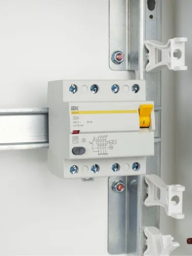 Выключатель дифференциального тока (УЗО) 4п 32А 30мА тип AC ВД1-63 KARAT IEK MDV10-4-032-030 фото 10