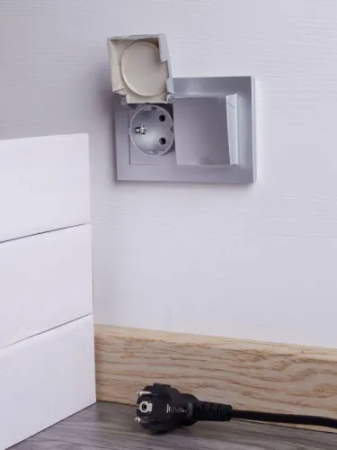 Розетка 2-м СП BRITE РСбш12-3-44-БрА 16А в сборе IP44 с крышкой алюм. IEK BR-R26-16-44-K47-F фото 3