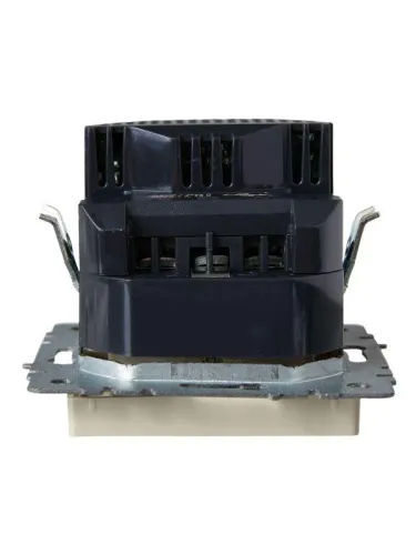 Розетка BRITE РЮш11-1-БрКр 16А с USB A+C 18Вт с заземл. защ. шторки механизм беж. IEK BR-R14-16-U22-018-K10 фото 6