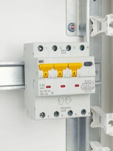 Выключатель автоматический дифференциального тока 4п (3P+N) C 32А 100мА тип A 6кА АВДТ-34 KARAT IEK MAD22-6-032-C-100 фото 2