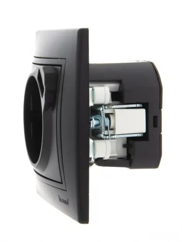 Розетка 1-м СП Mira 16А с заземл. + USB разъем черн. бархат LEZARD 701-4242-181 фото 2