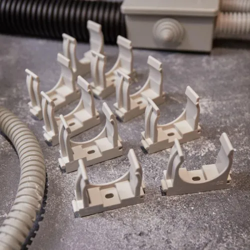 Держатель для труб (клипса) d32мм для монтажного пистолета сер. Rexant 28-0432-1 фото 4