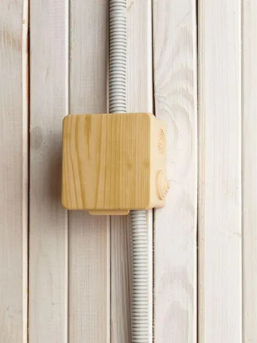 Коробка распаячная ОП КМ 80х80х50 IP54 откид. крышка 7 вводов сосна IEK UKO31-080-080-050-K34-54 фото 3