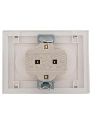 Розетка 2-м СП Rain 16А IP20 без заземл. с хром. боковой вставкой керамика бел. LEZARD 703-0225-128 фото 2
