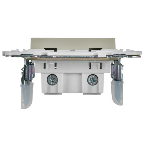 Розетка SKANDY 10А без заземл. защ. шторки SK-R01B беж. IEK SK-R13-10-K10 фото 3