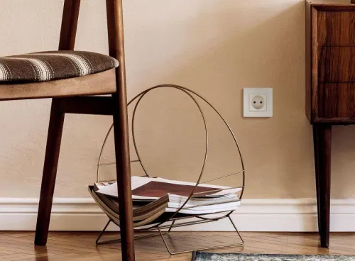 Розетка 1-м СП Etika 16А IP20 250В 2P без заземл. немецк. стандарт винтов. клеммы механизм сл. кость IEK 672320 фото 2