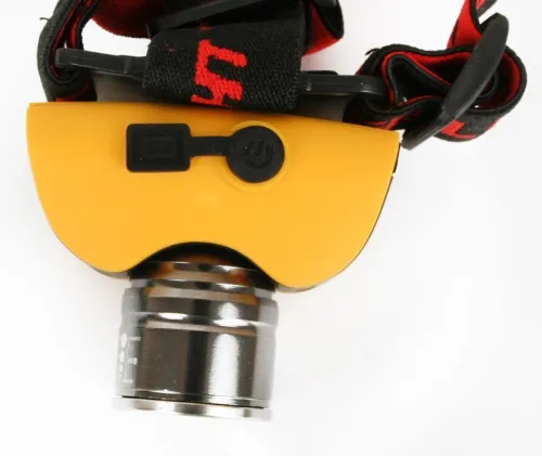 Фонарь аккумуляторный налобный E157 CREE 3Вт фокус 2 режима 220В пластик. желт. (бокс) Ultraflash 12351 фото 3