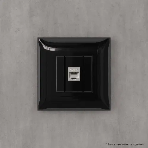 Розетка компьютерная 1-м СП Avanti "Черный квадрат" RJ45 кат.6 без шторок экранир. механизм DKC 4402793 фото 3