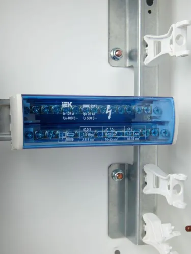 Шина на DIN-рейку в корпусе (кросс-модуль) ШНК 2х15 L+PEN IEK YND10-2-15-125 фото 3