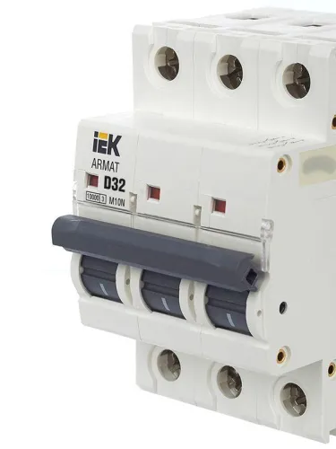 Выключатель автоматический модульный 3п D 32А M10N ARMAT IEK AR-M10N-3-D032 фото 9