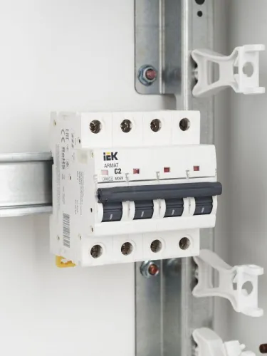 Выключатель автоматический модульный 4п C 2А M06N ARMAT IEK AR-M06N-4-C002 фото 3