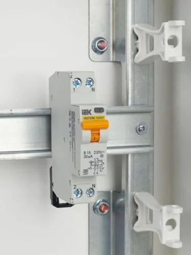 Выключатель автоматический дифференциального тока B 16А 30мА тип A АВДТ32ML KARAT IEK MVD12-1-016-B-030-A фото 3