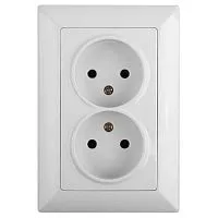 Розетка 2-м СП Solo 4-204-01 2х2P 16А 250В IP20 без заземл. бел. Intro Б0053666