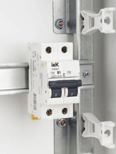 Выключатель автоматический модульный 2п B 1А M10N ARMAT IEK AR-M10N-2-B001 фото 3