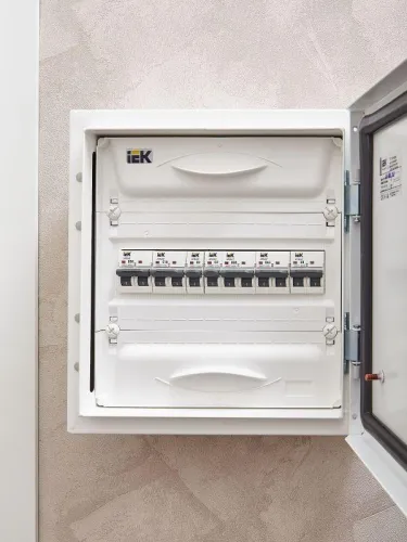 Выключатель автоматический модульный 1п D 2А M06N ARMAT IEK AR-M06N-1-D002 фото 2