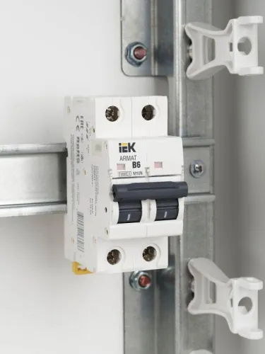 Выключатель автоматический модульный 2п B 6А M10N ARMAT IEK AR-M10N-2-B006 фото 3
