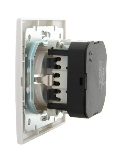 Розетка 1-м СП Mira 16А с заземл. + USB разъем бел. LEZARD 701-0202-181 фото 5