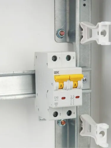 Выключатель автоматический модульный 2п C 40А 6кА ВА47-60M KARAT IEK MVA31-2-040-C фото 9