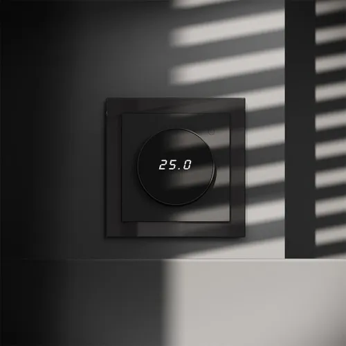 Терморегулятор электронный S70 с индикацией и датчиком для теплого пола механизм черн. матов. Voltum VLS070108 фото 2