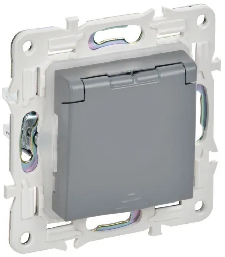 Розетка 1-м SKANDY 16А IP44 с заземл. защ. шторки с крышкой SK-R11Gr сер. IEK SK-R16-16-44-K03