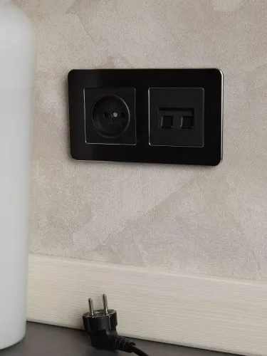 Рамка 2-м BRITE РУ-2-1-Бр метал. черн. RE AL IEK BR-M22-M-21-K02 фото 3