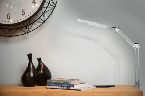 Светильник светодиодный KD-821 C03 8Вт 350лм 230В настольный струбцина 2 уровня яркости серебр. Camelion 13528 фото 2