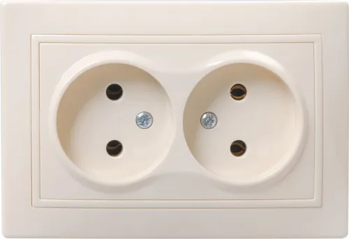 Розетка 2-м СП Кварта РС12-2-Км 10А без защ. шторки без заземл. керам. крем. GENERICA ERK20-K33-10-K