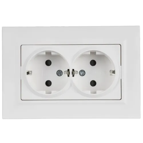 Розетка 2-м СП BRITE РСшПл12-3-БрАБ 16А в сборе с заземл. защ. шторки плоская арктич. бел. IEK BR-R28-16-K91-F фото 3