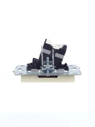 Розетка компьютерная СП RJ45 кат.5E BRITE РК10-БрКр механизм беж. IEK BR-K10-1-K10 фото 4