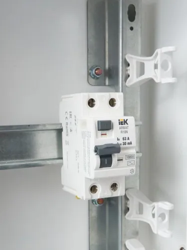 Выключатель дифференциального тока (УЗО) 2п 63А 30мА тип AC ВДТ R10N ARMAT IEK AR-R10N-2-063C030 фото 3