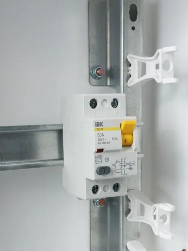 Выключатель дифференциального тока (УЗО) 2п 50А 300мА тип AC ВД1-63 KARAT IEK MDV10-2-050-300 фото 10