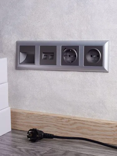 Рамка 4-м BRITE РУ-4-Бр алюм./алюм. IEK BR-M42-12-K47 фото 5