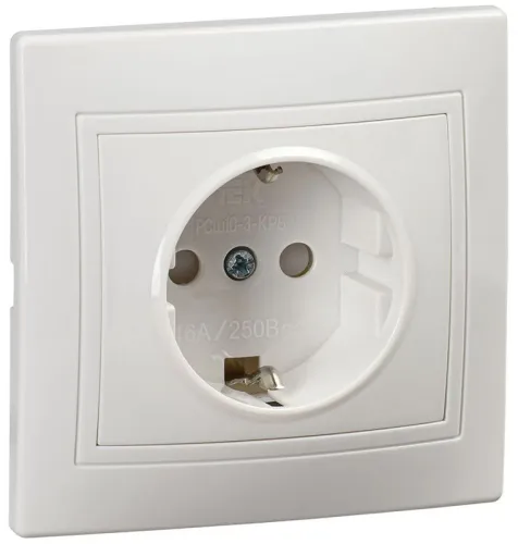 Розетка 1-м СП Кварта РСш10-3-КРБ 16А с заземл. защ. шторки PC бел. GENERICA KV-R14-16-PC-K01