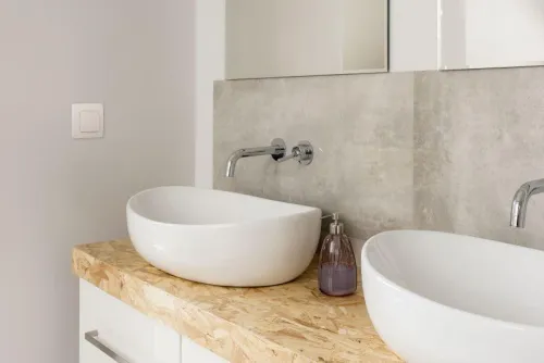 Розетка 1-м СП Etika 16А IP44 250В с заземл. со шторками с защ. крышкой безвинтов. зажимы сл. Кость IEK 672326 фото 8