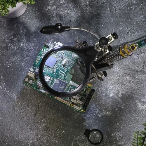 Держатель "третья рука" с лупой х2.5 подставка под паяльник LED подсветка Rexant 12-0250 фото 13