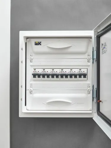 Выключатель автоматический модульный 2п C 10А M10N ARMAT IEK AR-M10N-2-C010 фото 2