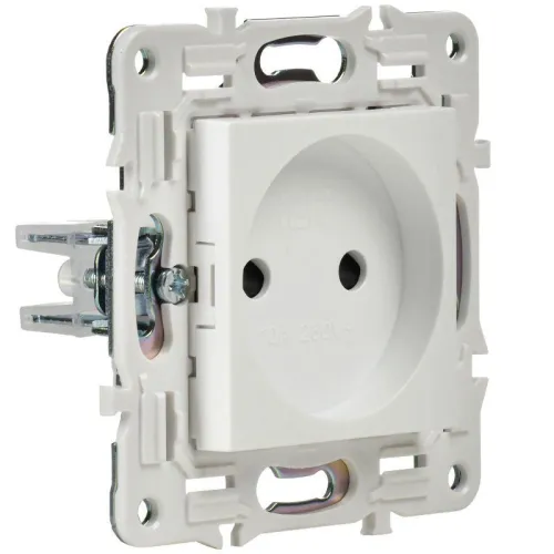 Розетка SKANDY 10А без заземл. защ. шторки SK-R01W арктич. бел. IEK SK-R13-10-K01 фото 5