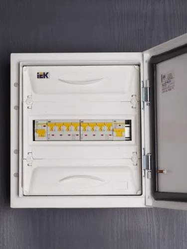 Выключатель автоматический модульный 4п C 25А 6кА ВА47-60M KARAT IEK MVA31-4-025-C фото 2
