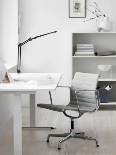 Светильник светодиодный KD-821 C03 8Вт 350лм 230В настольный струбцина 2 уровня яркости серебр. Camelion 13528 фото 4