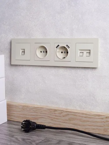 Рамка 4-м BRITE РУ-4-Бр беж. рифленый IEK BR-M42-51-K10 фото 5