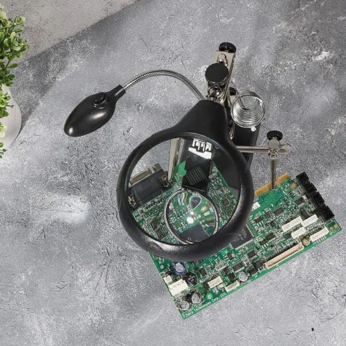 Держатель "третья рука" с лупой х2.5 подставка под паяльник LED подсветка Rexant 12-0250 фото 16