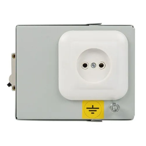 Ящик с понижающим трансформатором ЯТП 0.25 220/36В (3 авт. выкл.) Basic EKF yatp0.25-220/36v-3a фото 2