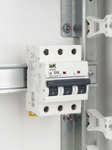 Выключатель автоматический модульный 3п C 16А M06N ARMAT IEK AR-M06N-3-C016 фото 10