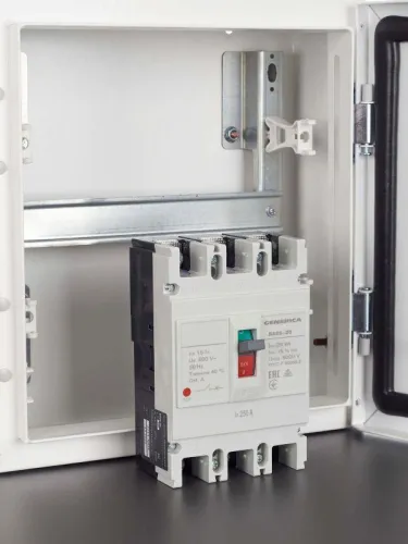 Выключатель автоматический 3п 250А 25кА ВА66-35 GENERICA SAV30-3-0250-G фото 6