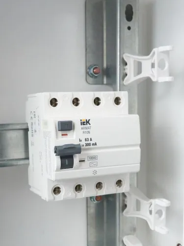 Выключатель дифференциального тока (УЗО) 4п 63А 300мА тип AC ВДТ R10N ARMAT IEK AR-R10N-4-063C300 фото 2