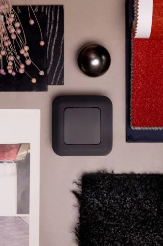 Выключатель проходной 1-кл. СП FLITE ВС61-1-0-ФлЧ 10А механизм черн. IEK FI-V12-0-10-1-K02 фото 2