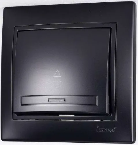 Выключатель проходной 1-кл. 1п СП Мира 10А IP20 со вставкой черн. бархат LEZARD 701-4242-105 фото 2