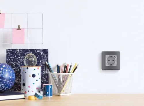 Розетка 1-м СП Inspiria 16А IP20 250В 2P+E немецк. стандарт с заряд. устройством USB тип C 1.5А 5В механизм алюм. IEK 673772 фото 6