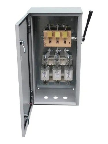 Ящик силовой ЯРВ-250-54 УХЛ2 с ППН-35 250А IP54 держатель медь Электротехник ET561431